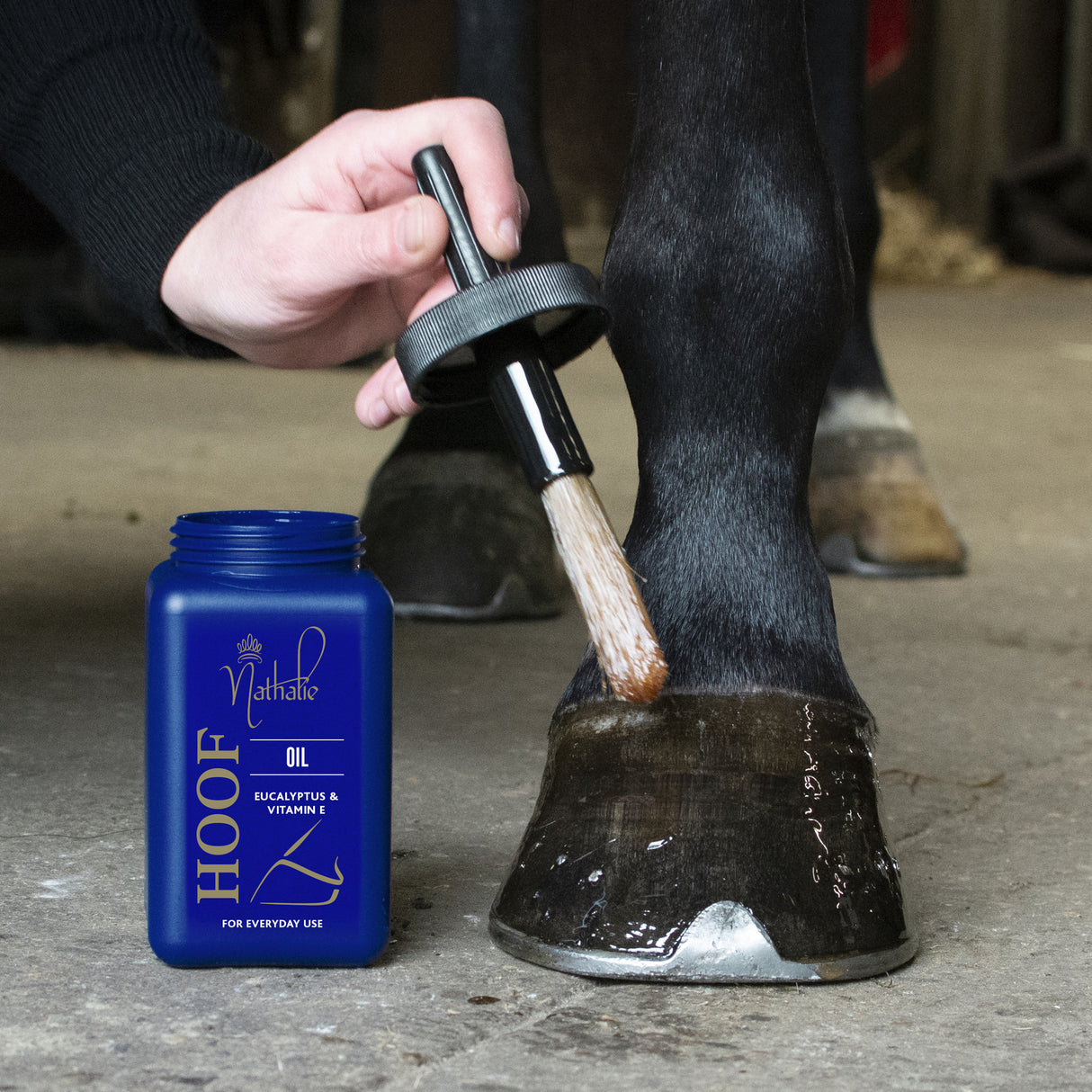 Hoof-Oil-1