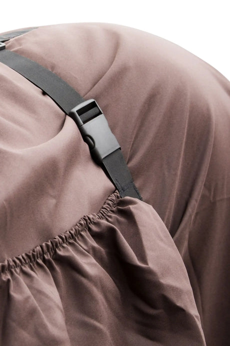 topreiter-eczemarug-brown-studio-back_1920x1920