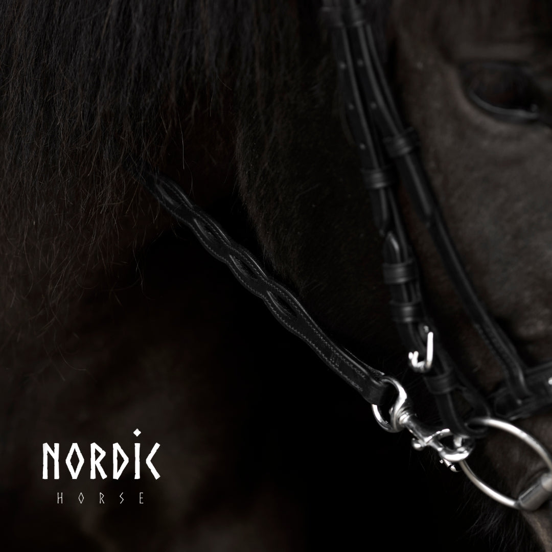 Nordic-Horse Lædertøjle med udskæringer