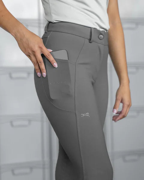 204_353c8d4d63-agnes_grey8