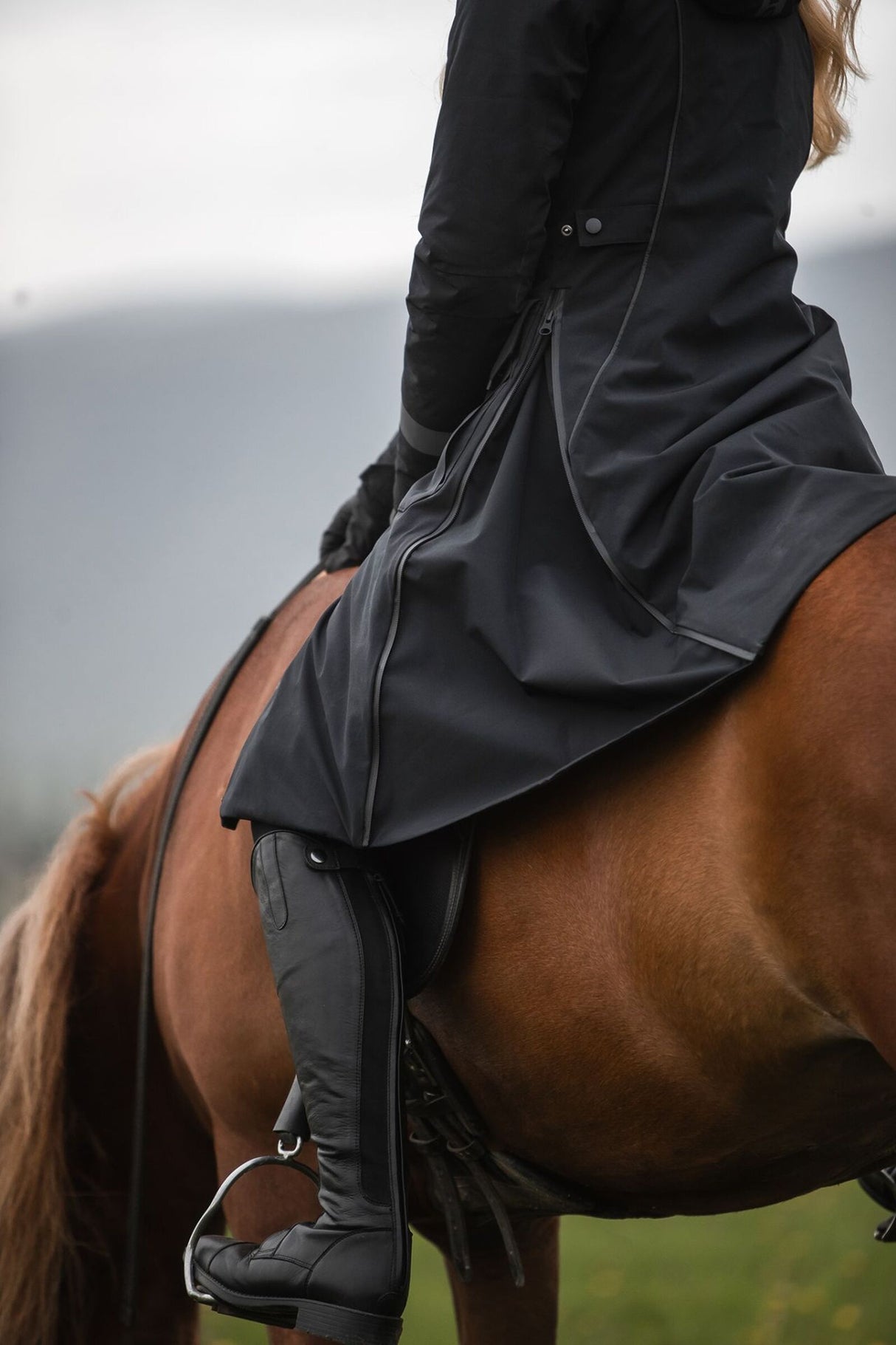 topreiter_blika_riding_parka_horse_closeuo_1920x1920