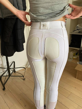 Fits Performax Ridebukser front zip Hvide