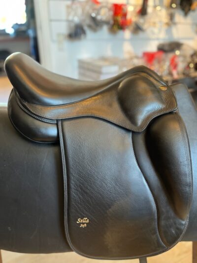 Eques Sella Soft 16,5" uld brugt men velholdt.